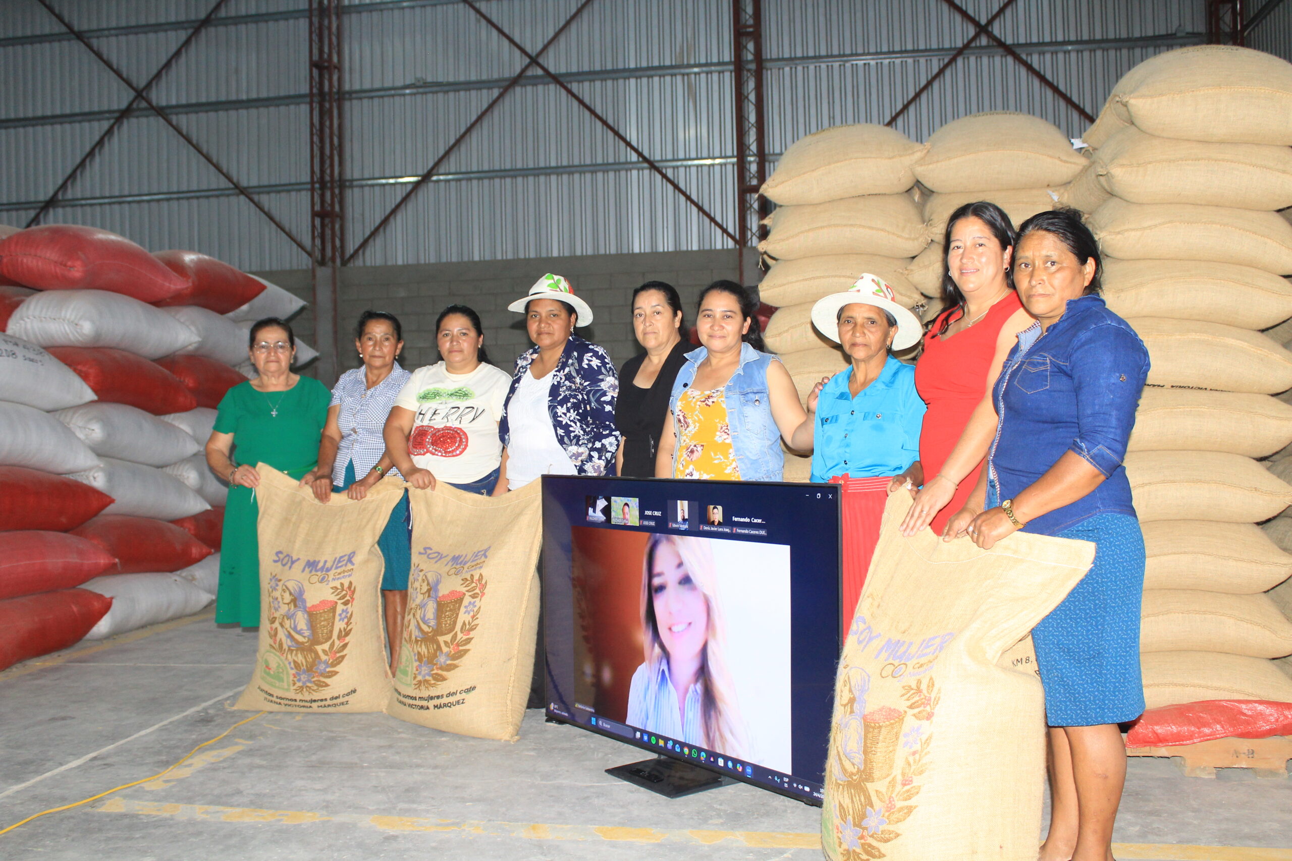 Primer contenedor de café producido 100% mujeres, Libre de Desforestación y Carbono Neutral